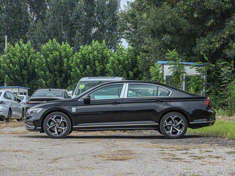 2025�� �Ŀ��� ������ 330TSI DSG������