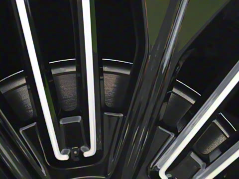 2025�� 240����Ultra�˶���