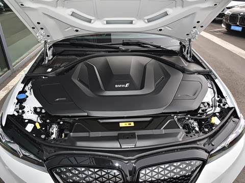 2026�� �Ŀ� eDrive 40 L ��ҹ��װ