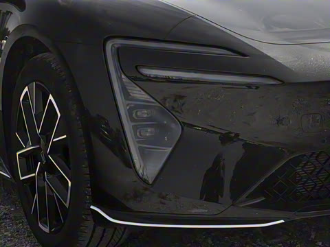 2025�� Ultra���̰�