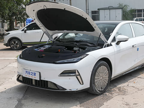 2025�� 60km EM-i ������