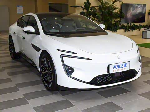 2025�� �Ŀ� Max���̰�