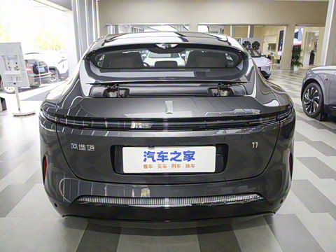 2025�� Max ���������