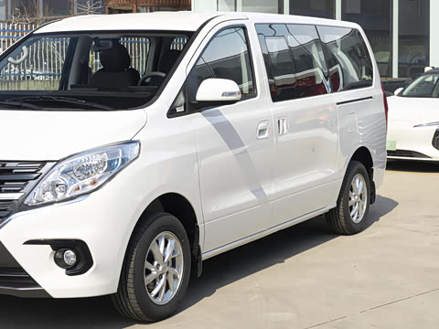 2027�� 2.0L ������ 9��