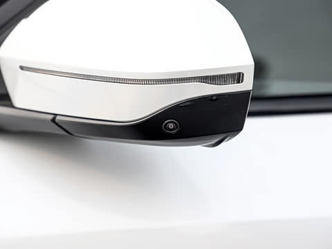 2026�� xDrive25L M�˶���ҹ��װ