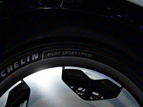 2025�� Ultra�� 70kWh