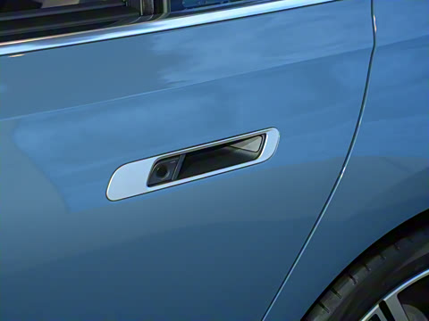 2023�� xDrive60L M�˶���װ