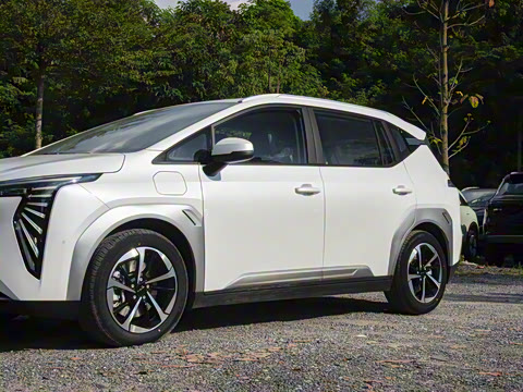 2025�� Plus 610 ������