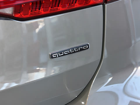 2025�� allroad quattro 55 TFSI ��̽�ռ�