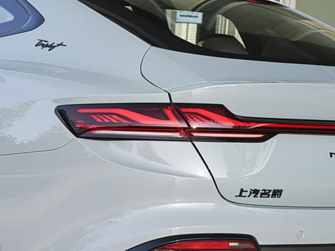 2026�� 2.0T Trophy+ �����Ǽݰ�