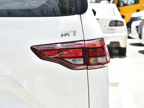 2025�� 2.0L CNG�м�Ӫ�����ʰ� 9��