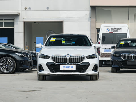 2026�� �Ŀ� 525Li M�˶���װ