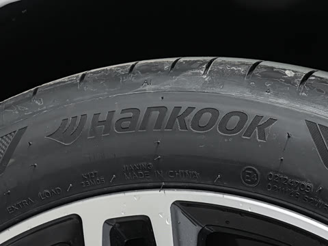 2026�� �Ŀ� 525Li M�˶���װ