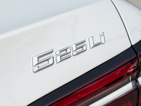 2026�� �Ŀ� 525Li M�˶���װ