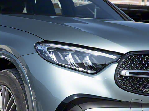 2026�� GLC 300 L 4MATIC ������ 5��