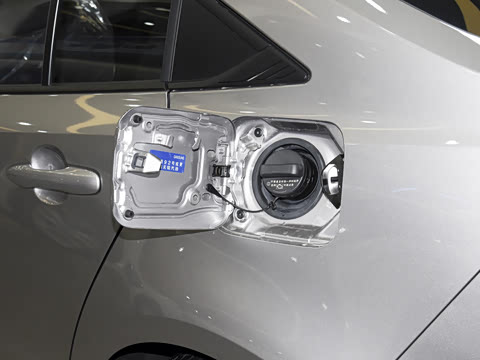 2026�� 1.8L ˫�� �ȷ��