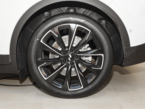 2025�� 85kWh ������