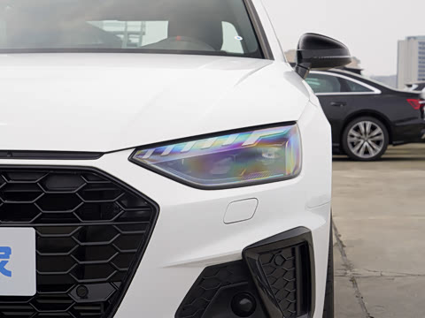 2026�� 200���������� 40 TFSI ���������� B&O ��ҹ��