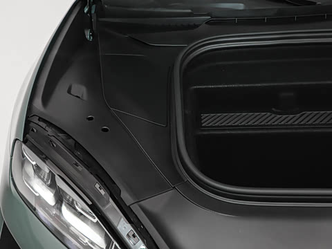 2026�� Cayenne Turbo Electric