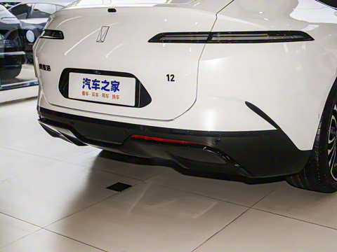 2025�� �Ŀ� Max�����