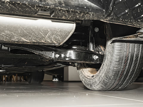 2025�� �Ŀ�� 300TSI R-Line