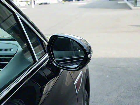 2025�� 2.0T PHEV ����200��������� 7��