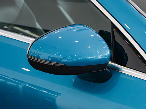 2025�� CLA 200 ���ܳ�