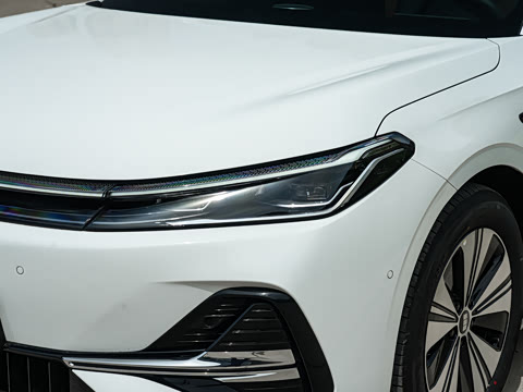 2026�� EM-i 235km ̽��+��