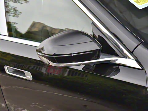 2026�� 740Li ������ M�˶���װ