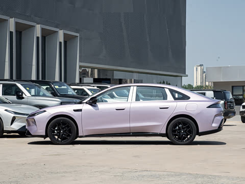 2026�� 535 MAX�����