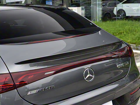 2023�� AMG EQE 53 4MATIC+