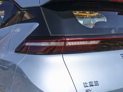 2025�� �Ǽݰ� 405km ���ڰ�