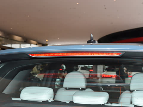 2025�� quattro 45�����ذ� 35TFSI  ��ȡ������