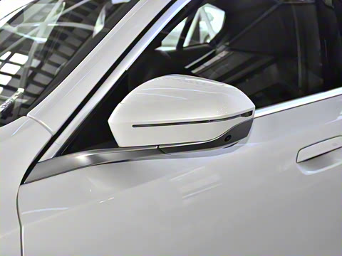 2026�� xDrive 50L M�˶���װ