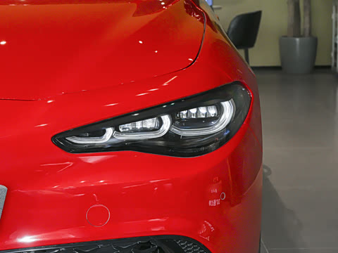 2026�� 2.0T 280HP VELOCE ������