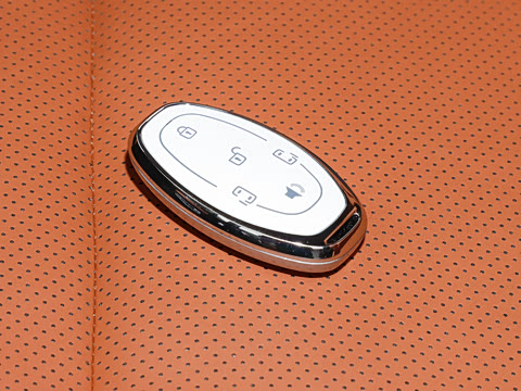 2026�� ���̰� 230�콢�� 7��