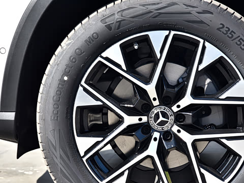 2026�� GLC 260 L 4MATIC �����