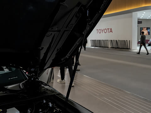 2026�� 300h