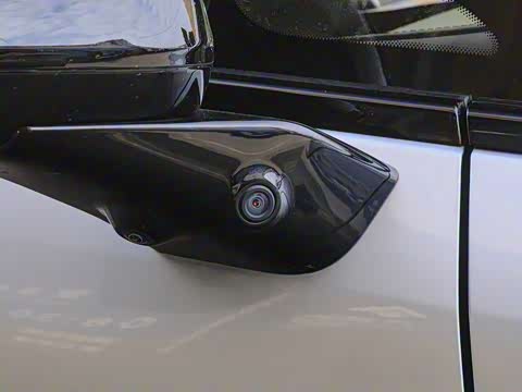 2025�� 710 Max��