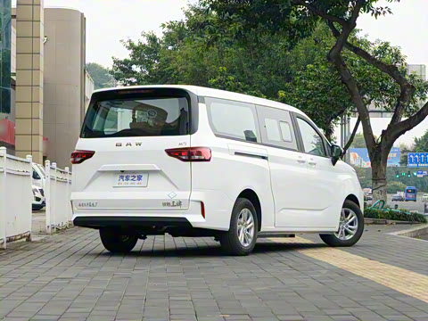 2025�� 2.0L CNG�м�Ӫ�����ʰ� 7��