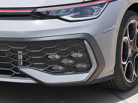 2026�� 380TSI DSG GTI