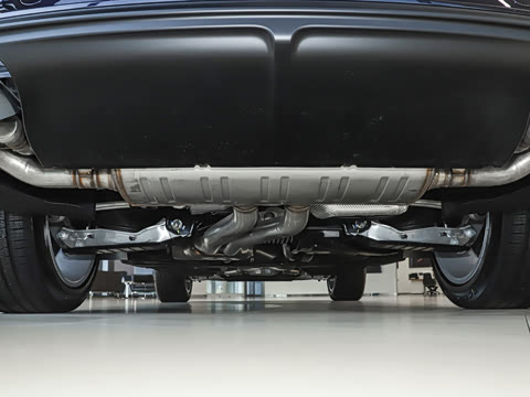 2026�� 4.0T V8 ������