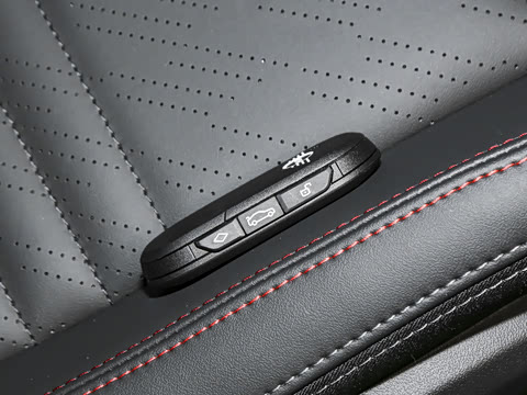 2025�� JOHN COOPER WORKS CABRIO