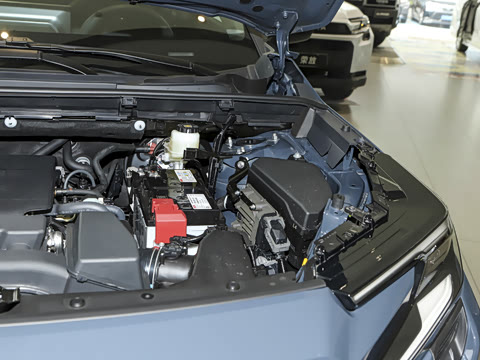 2026�� 2.0L ����������