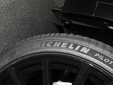 2026�� xDrive 40Li �����