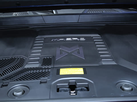 2025�� M900 ������
