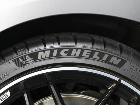 2026�� AMG CLA 45 S 4MATIC+