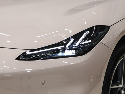 2025�� �Ŀ� 710 Max��