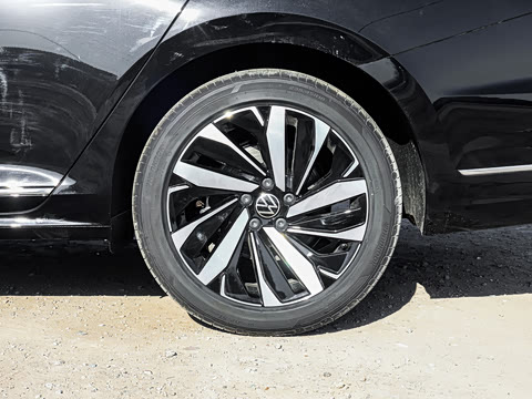 2026�� ���ڿ� 330TSI ��Ӣ��