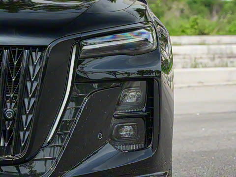 2025�� 2.0T �Զ���Ӱ200���������